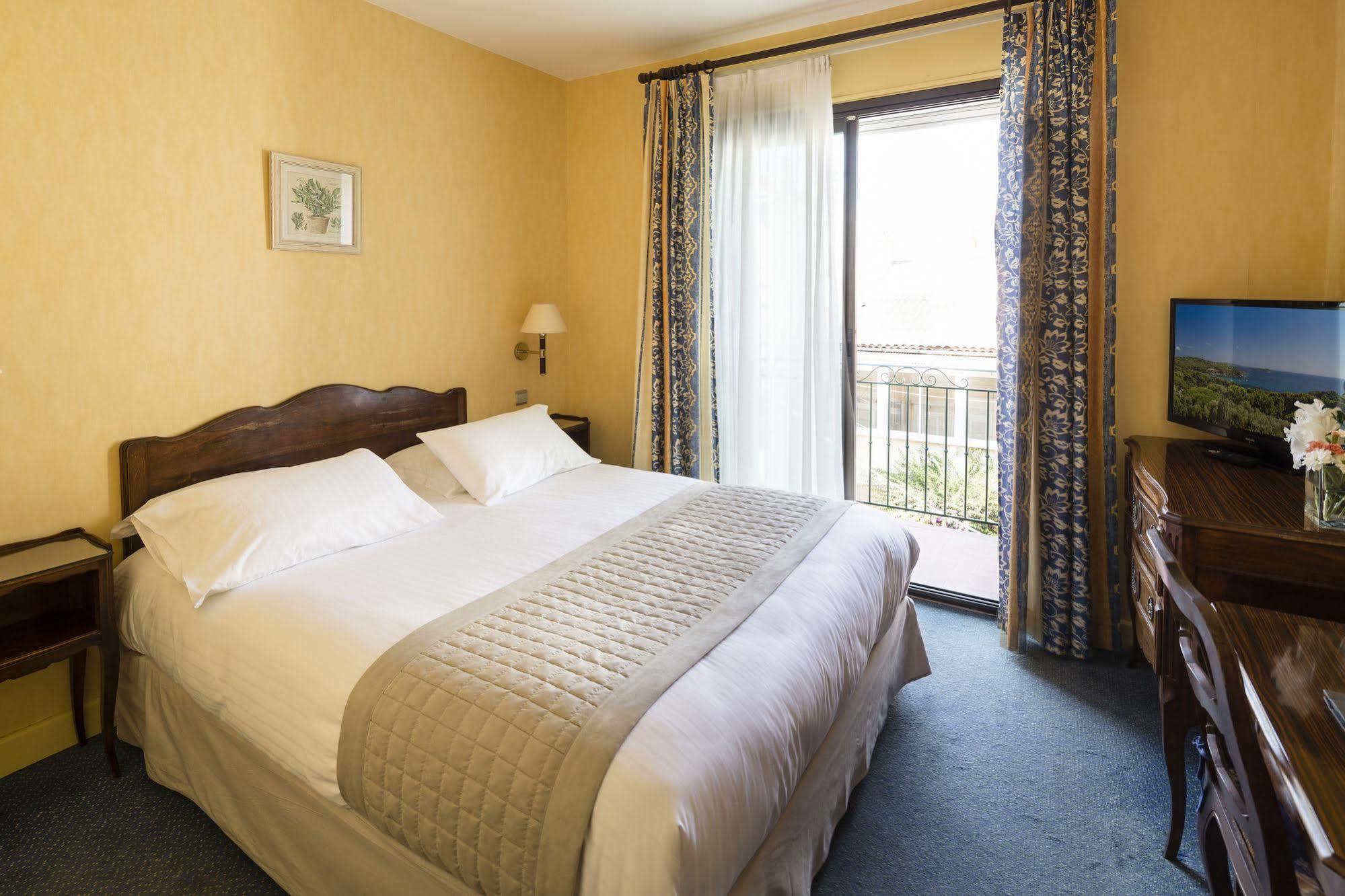 Hotel Provencal Hyères Zewnętrze zdjęcie