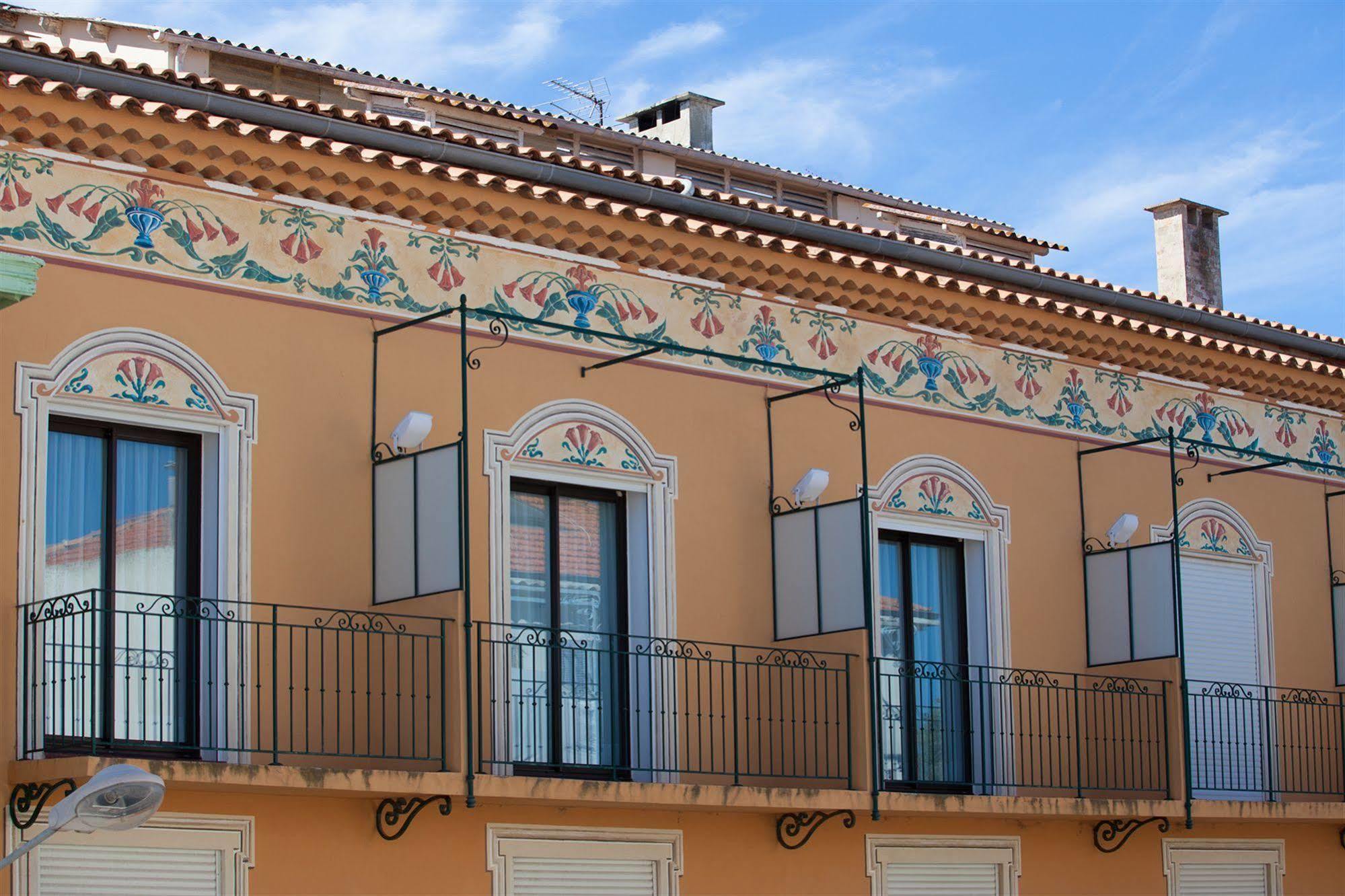 Hotel Provencal Hyères Zewnętrze zdjęcie